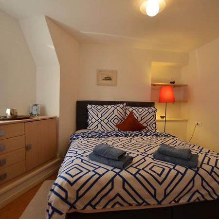Stella 2 Sea View Apartment Ровин Екстериор снимка
